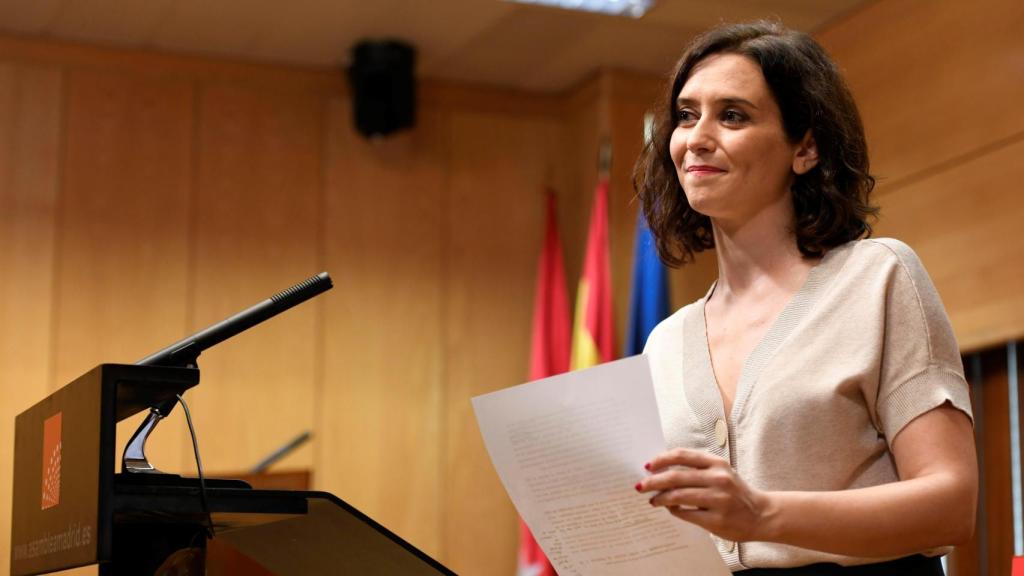 Isabel Díaz de Ayuso en rueda de prensa.