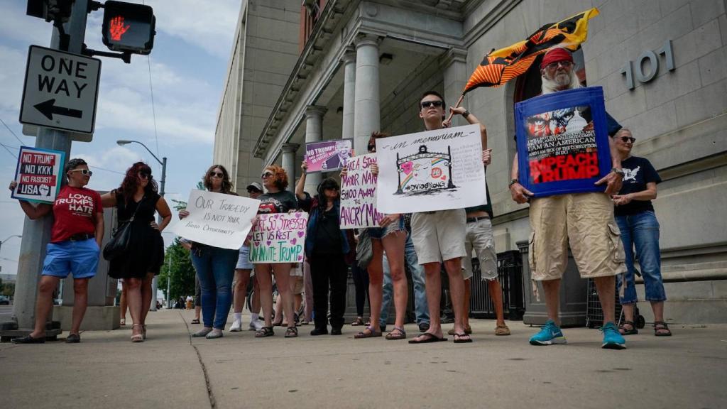 Manifestantes en Dayton.