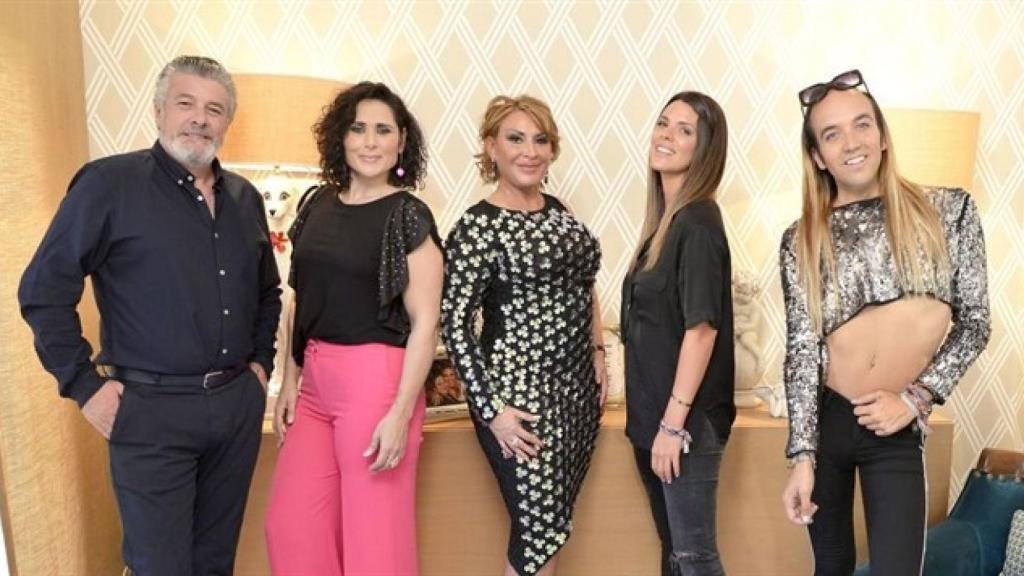 Francisco, Rosa López, Raquel Mosquera, Laura Matamoros y Aless Gibaja.