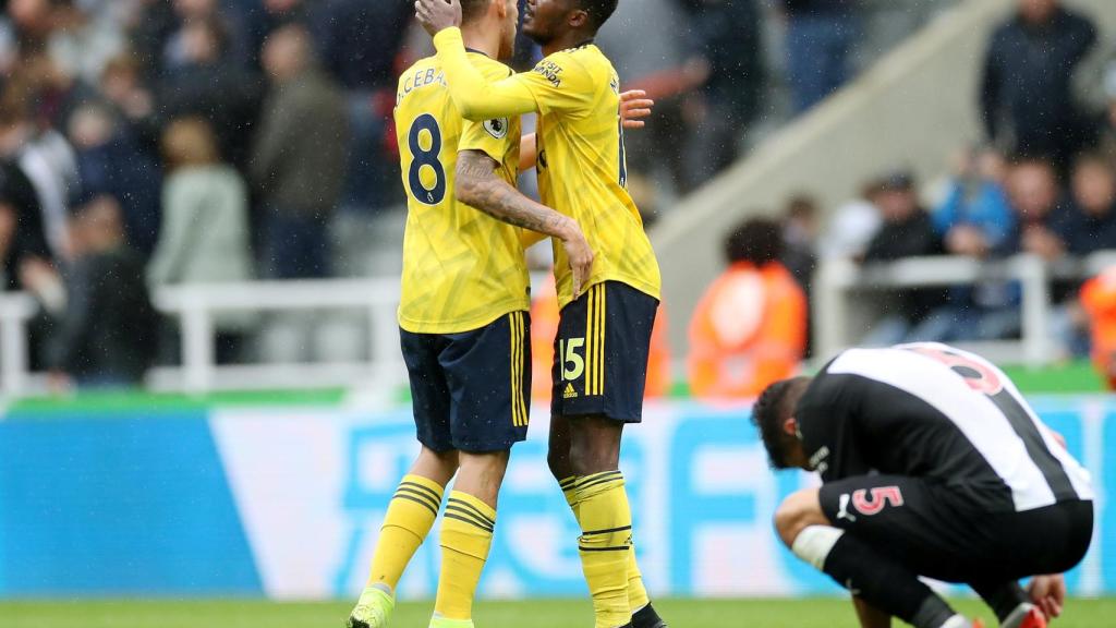 Ceballos debuta en la Premier League con el Arsenal