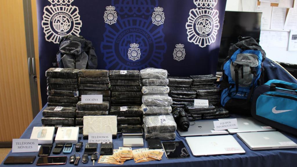 Droga intervenida por la Policía en Barajas.