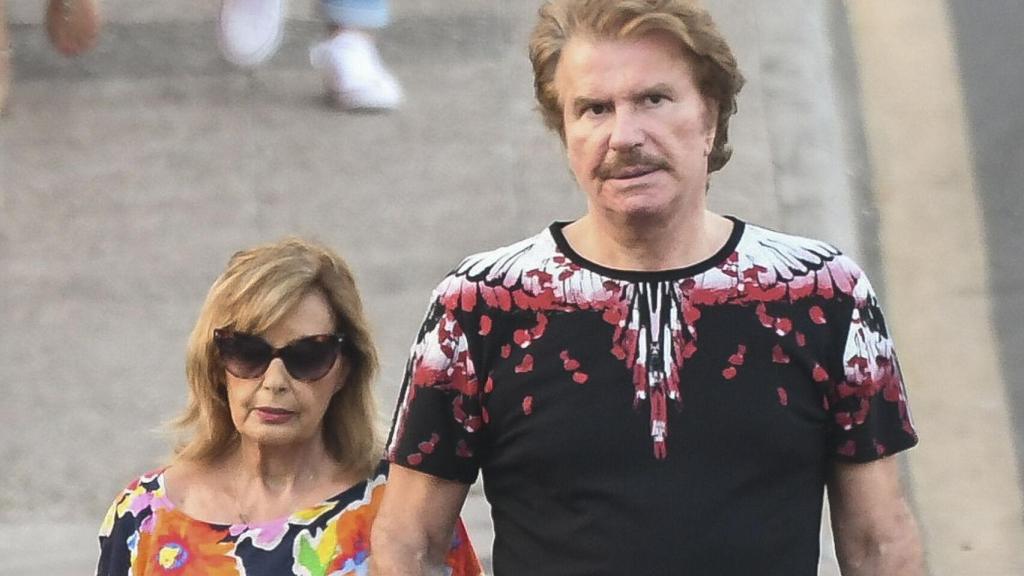 Bigote y María Teresa paseando por Málaga en 2018.