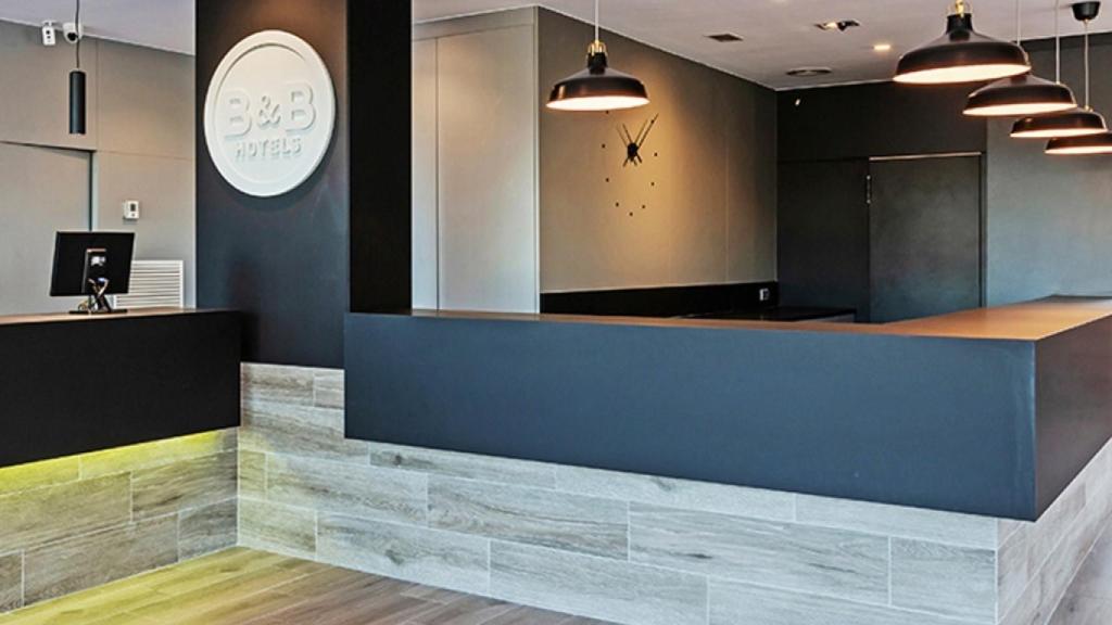 Recepción de uno de los hoteles de B&B Hotels.