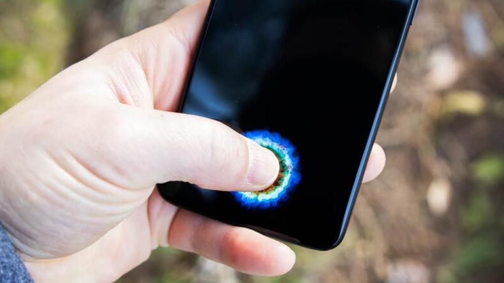 WhatsApp ya permite proteger los chats con el lector de huellas