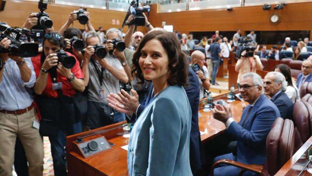 Isabel Díaz Ayuso momentos antes de pronunciar su discurso de investidura.