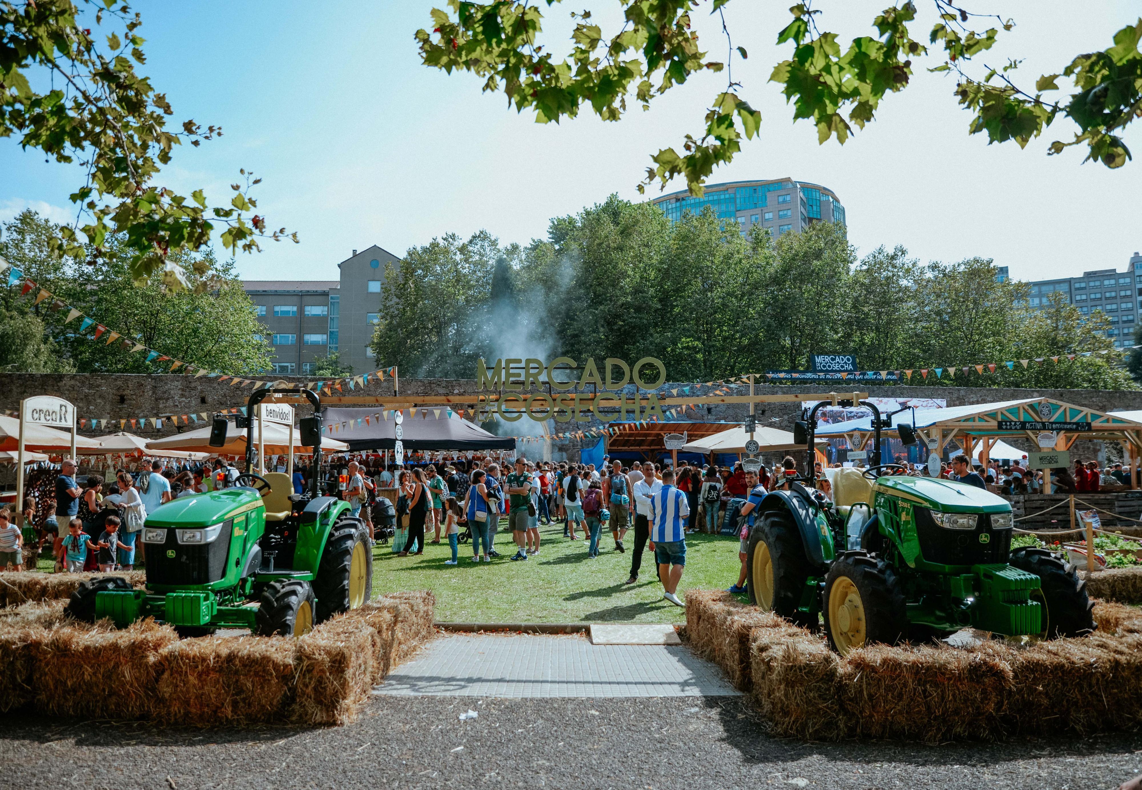 Tractores en el Mercado de la Cosecha