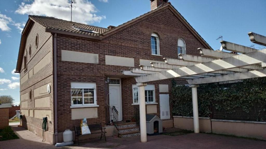 El chalet donde vivía Mimi junto a Celia y Sergio, en Meco.