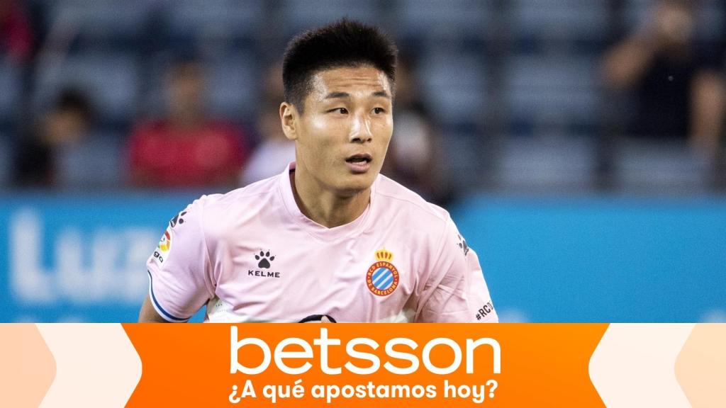 Wu Lei, en un partido del Espanyol de la Europa League