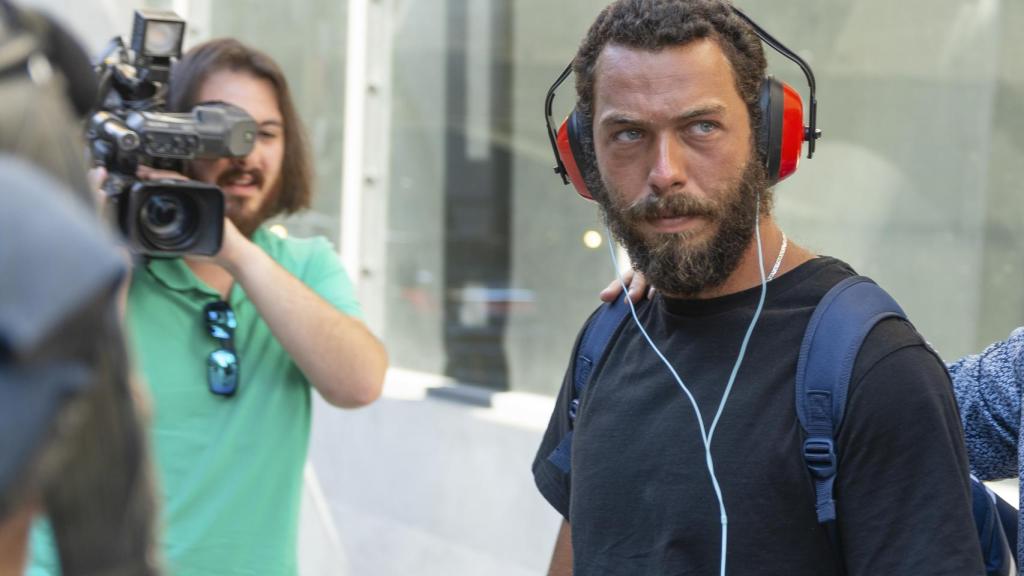 Isla a su llegada a España tras participar en 'Supervivientes'.