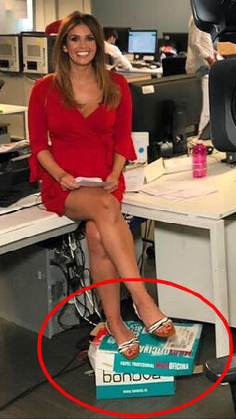 Publicación de Cristina Plaza donde se puede apreciar el truco que utilizan los reporteros.