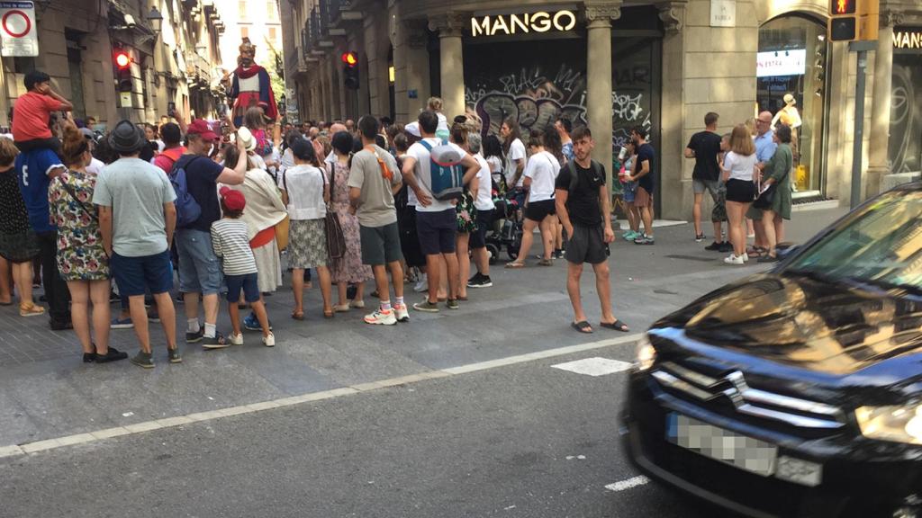 Una furgoneta terrorista podría repetir el atentado de La Rambla: los 7 puntos que no tienen obstáculos