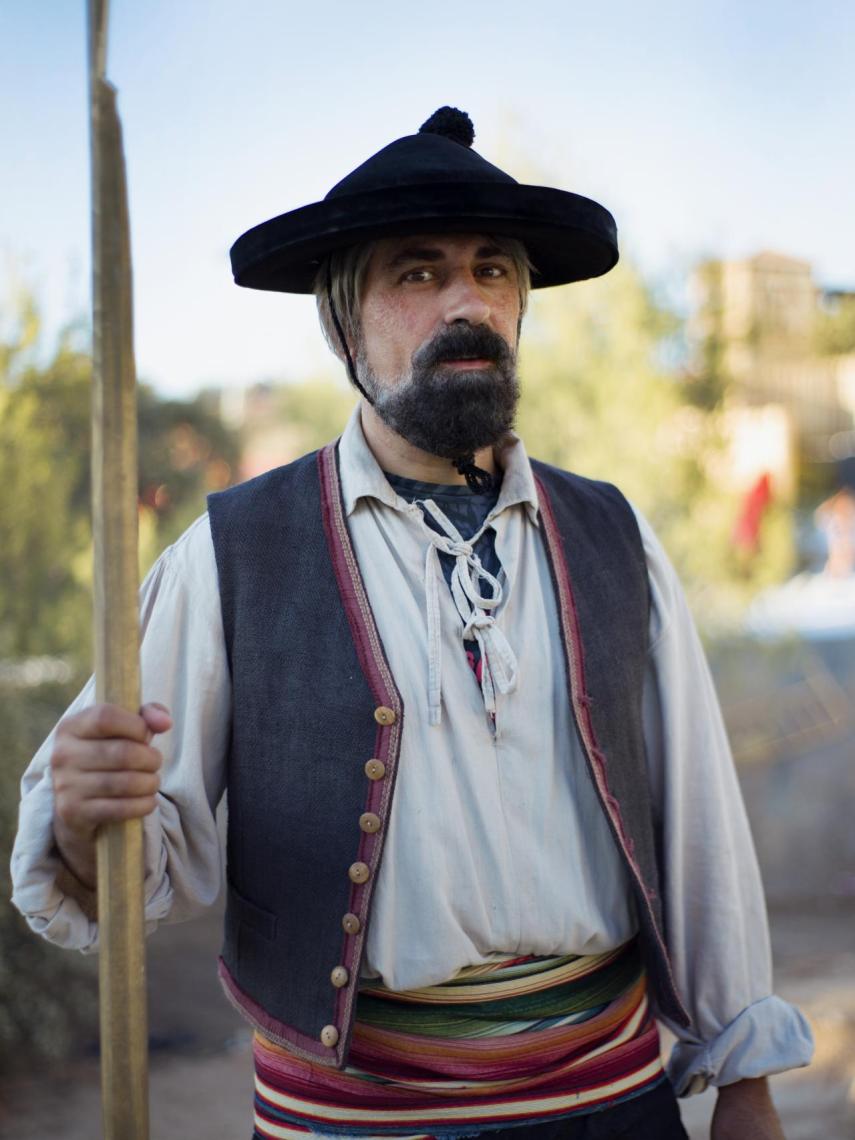 El actor que hace de alzacán.