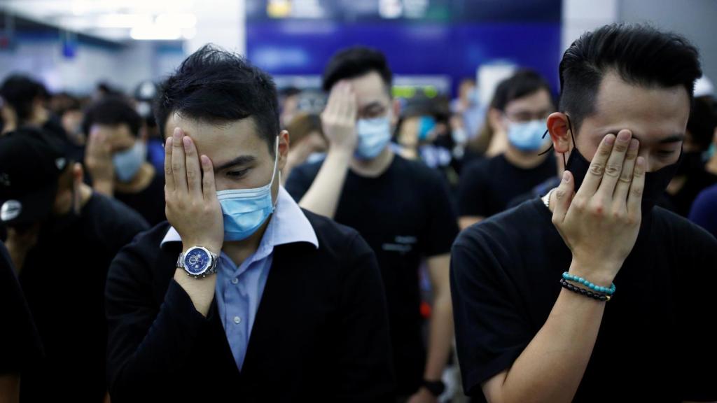 Manifestación en una estación de Metro de Hong Kong