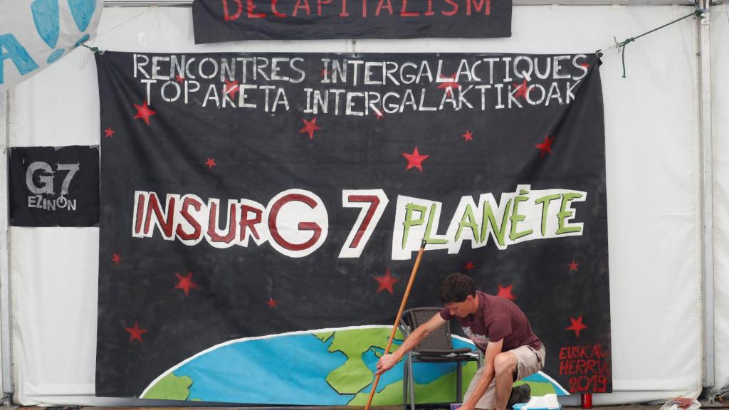 Un mural de la contracumbre del G7.