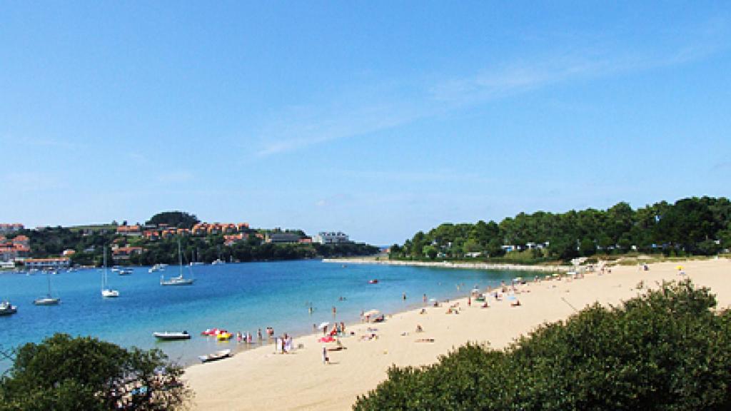 La playa de El Rosal, donde ocurrieron los hechos.