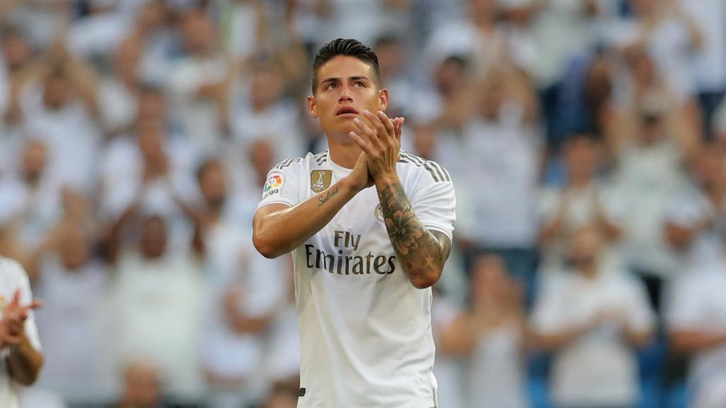 James Rodríguez, ovacionado por el Santiago Bernabéu
