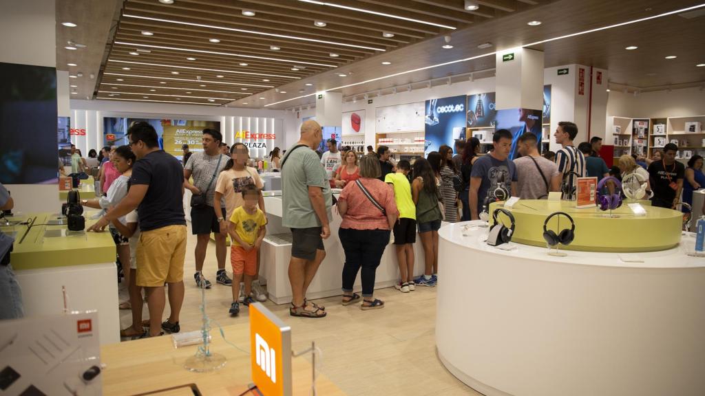 Este fin de semana terminábamos de trabajar a las 3:00 de la madrugada, dice un empleado.