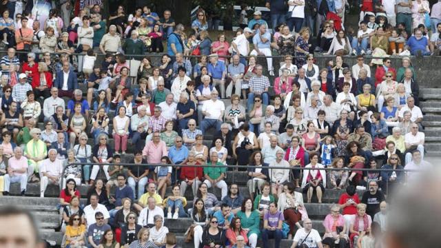 Así fue el fin de fiesta en A Coruña: fuegos y romería en Santa Margarita