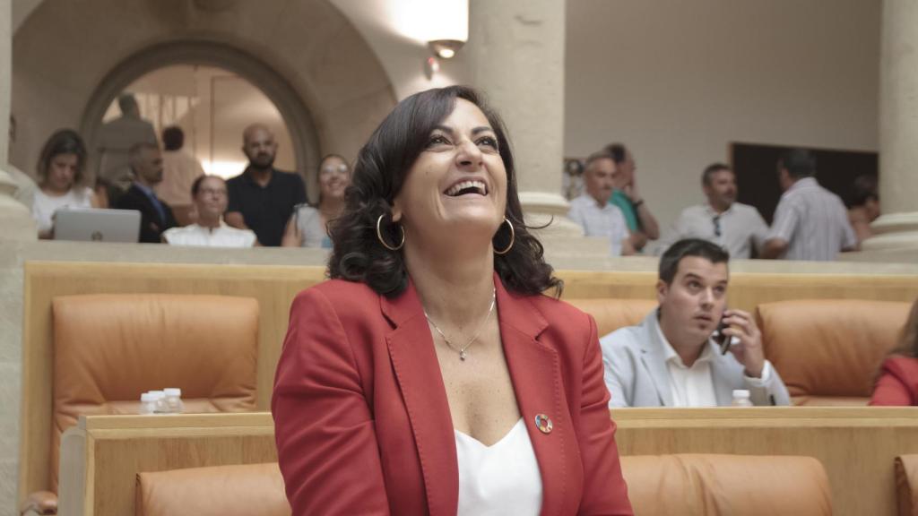 Concha Andreu a su llegada a la segunda sesión del debate de su investidura este martes.