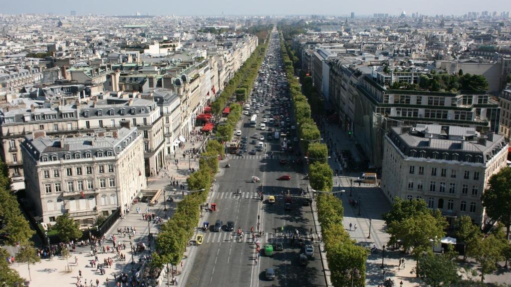 Avenida de Los Campos Eliseos de París.