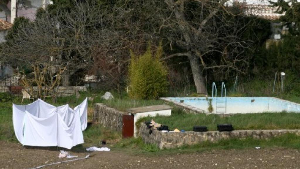 La caseta donde fue encontrada la joven.