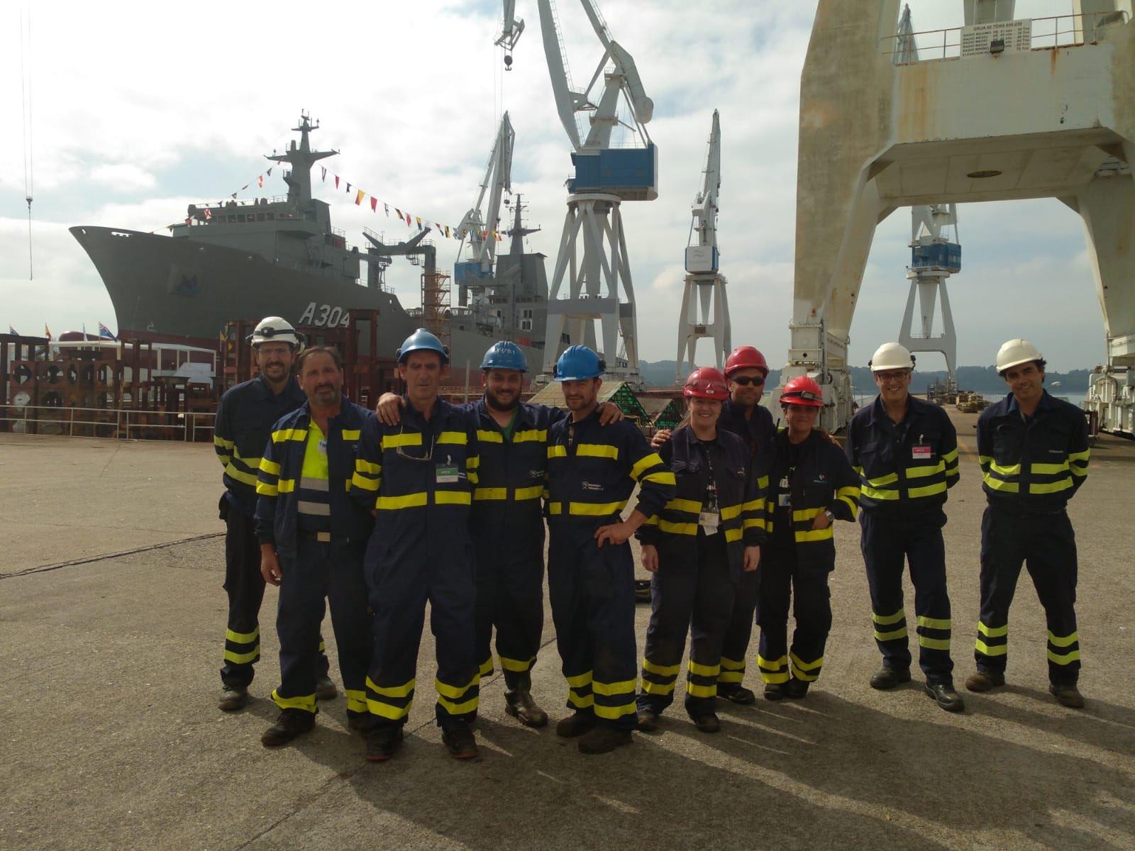 El equipo encargado de la botadura (@Navantiaoficial)