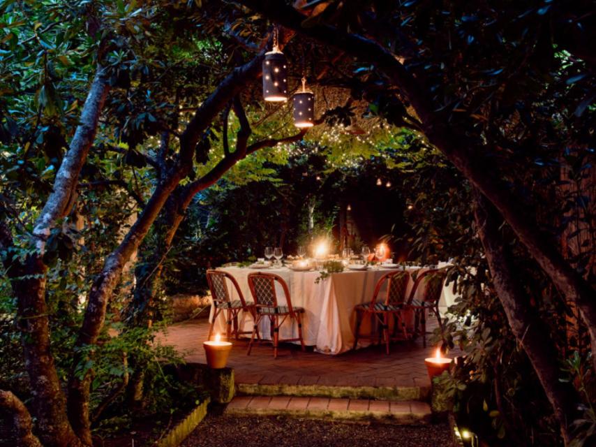 A la luz de la luna  y abrazado por la brisa italiana, así disfrutará de la gastronomía en Palazzo Margherita .