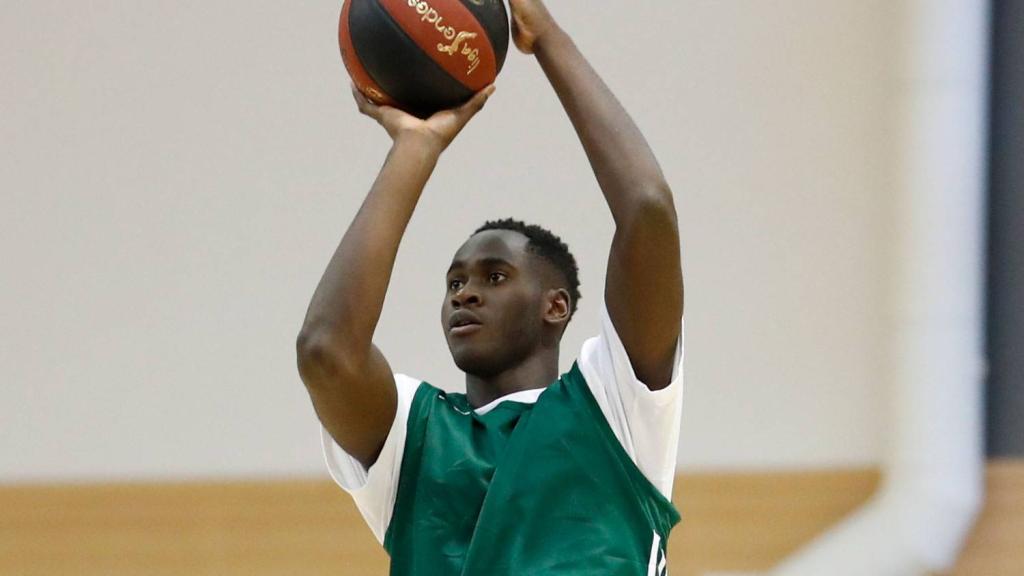 Usman Garuba entrenando en pretemporada con el Real Madrid.