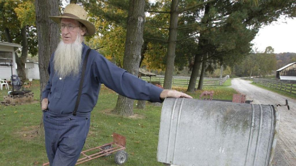 El amish Sam Mullet en su casa de Ohio