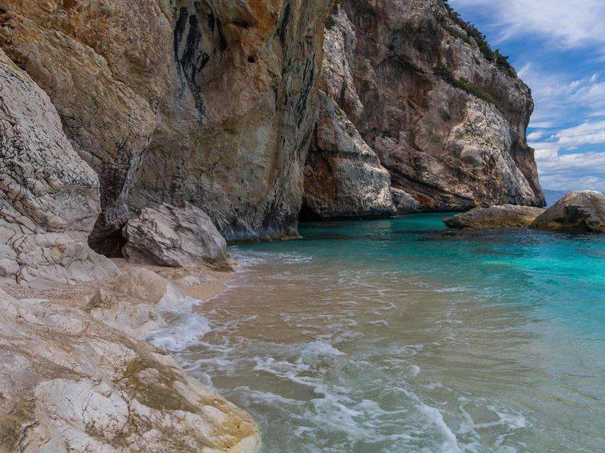 Ulises tuvo que enfrentarse a unos gigantes antropófagos entre Córcega y Cerdeña.