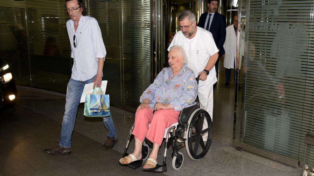 La infanta Pilar junto a su hijo, Fernando Gómez-Acebo.