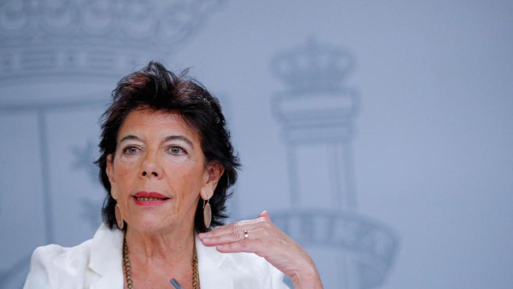 La portavoz del Gobierno, Isabel Celaá, tras una reunión del Consejo de Ministros.