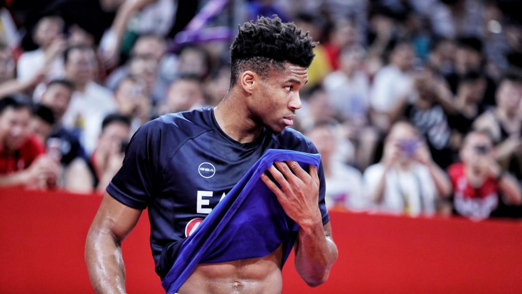 Antetokounmpo, con Grecia