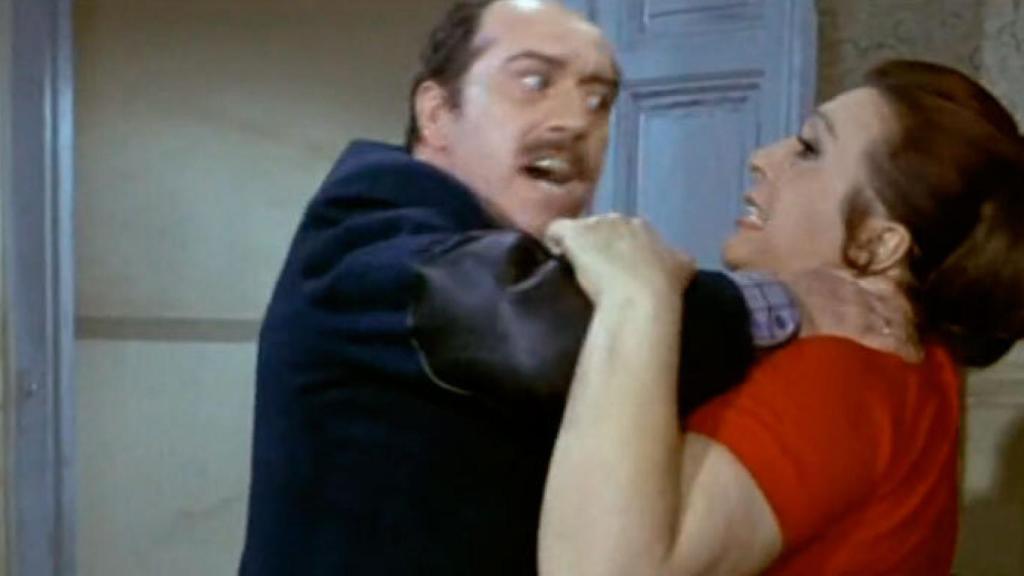 TVE justifica la emisión de películas machistas en 'Cine de barrio'