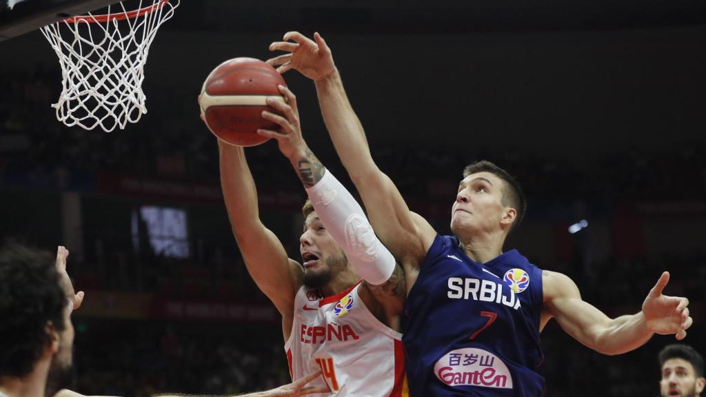 Bogdanovic, en un momento del partido ante España