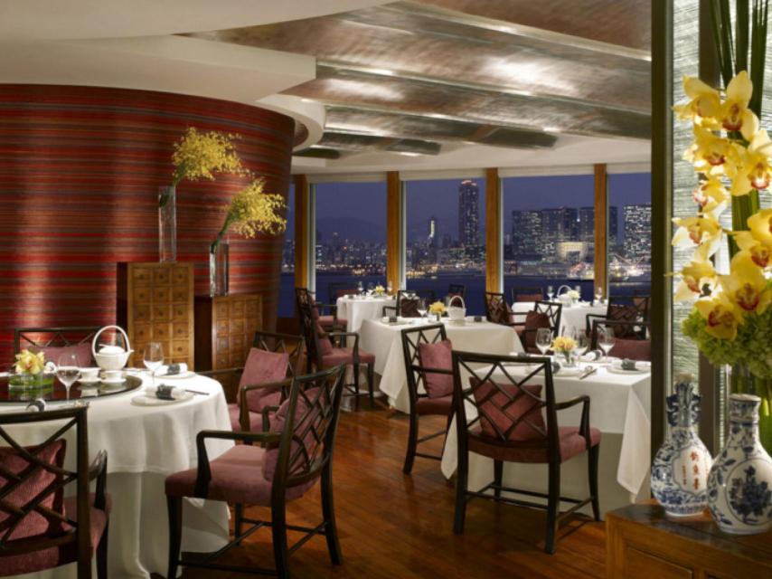 Disfrutar de los platos especiales en cualquiera de los restaurantes será uno de nuestros pasatiempos.