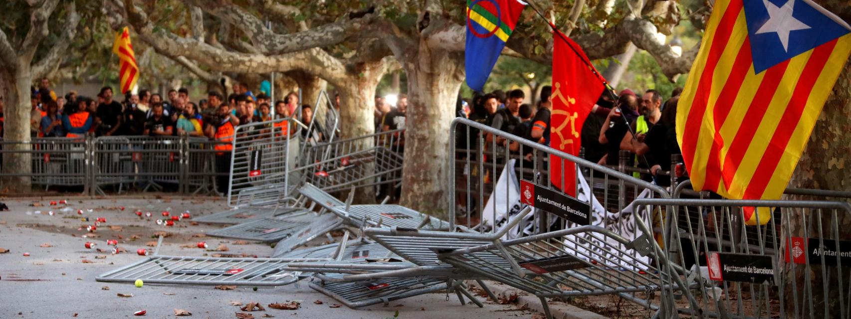 Disturbios tras la manifestación de la Diada frente al Parlament.