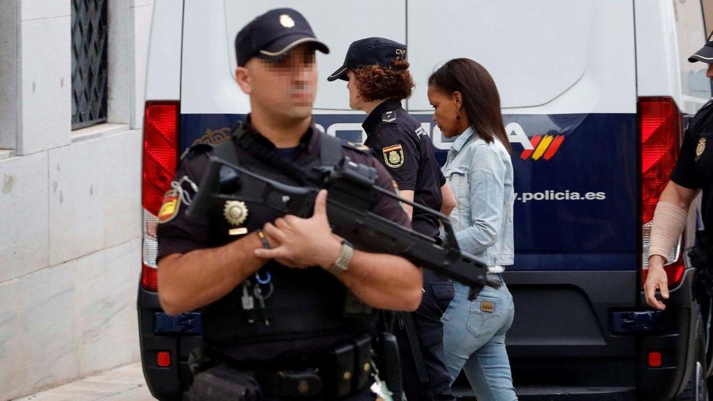 Ana Julia Quezada, a su llegada a la Audiencia Provincial.