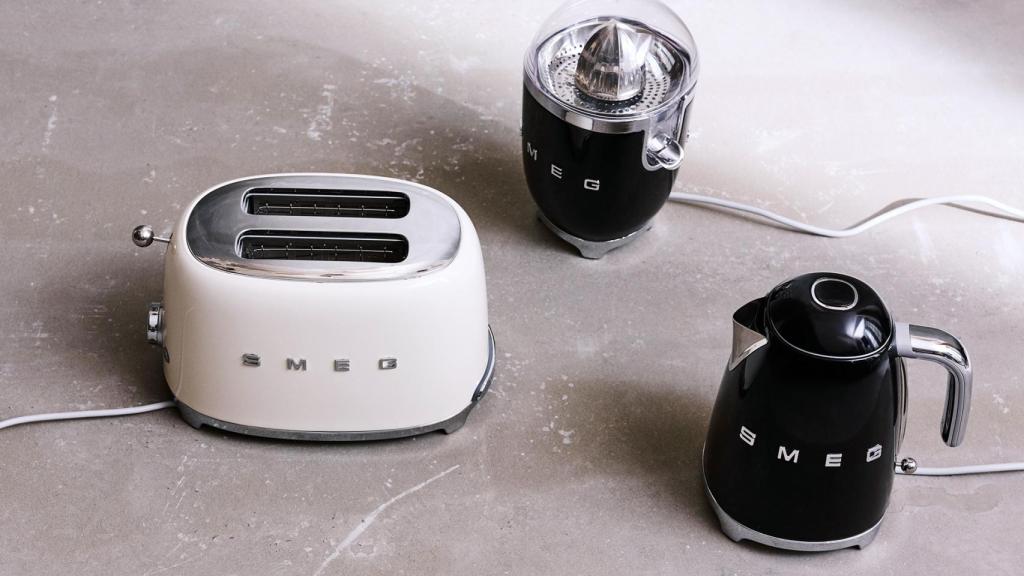 Colección de Smeg disponible en Zara Home.