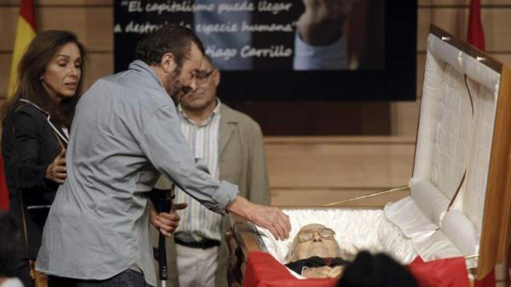 Capilla ardiente de Santiago Carrillo.