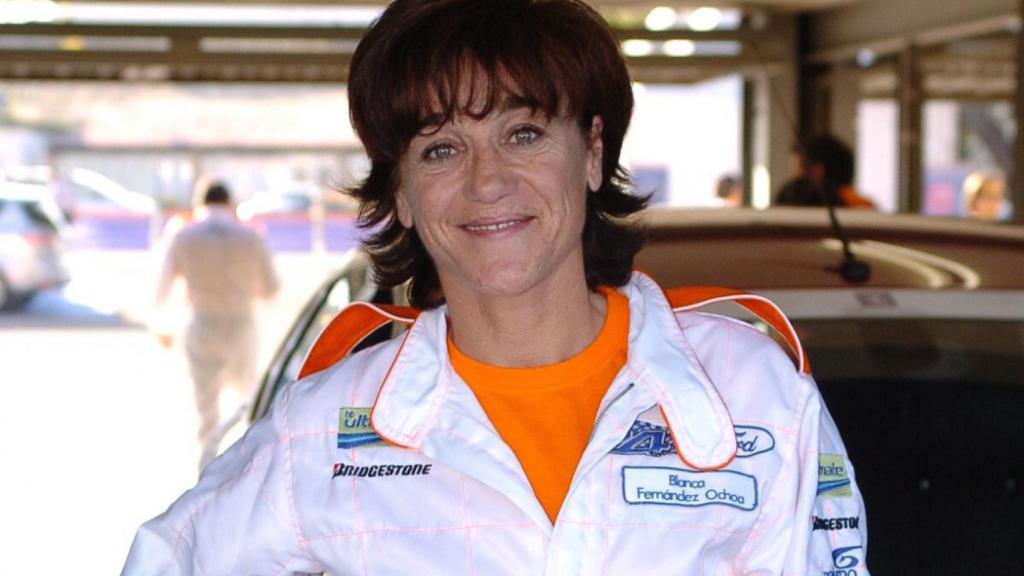 Blanca, probando un vehículo en una imagen  de estos últimos años.