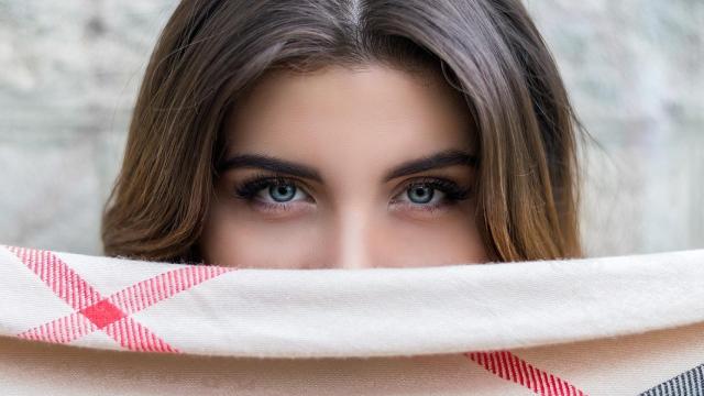 Tener unas bonitas cejas, hace que nos encontremos más bellas