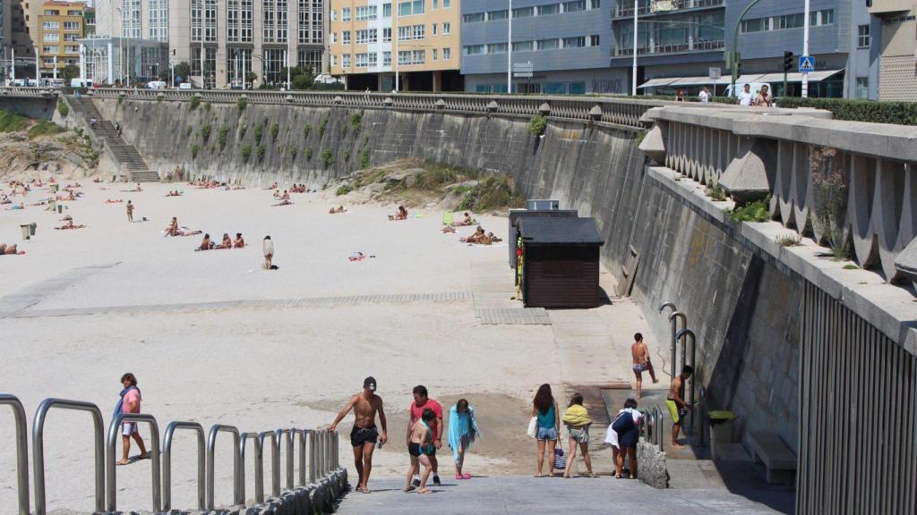 Acceso a las playas de A Coruña.