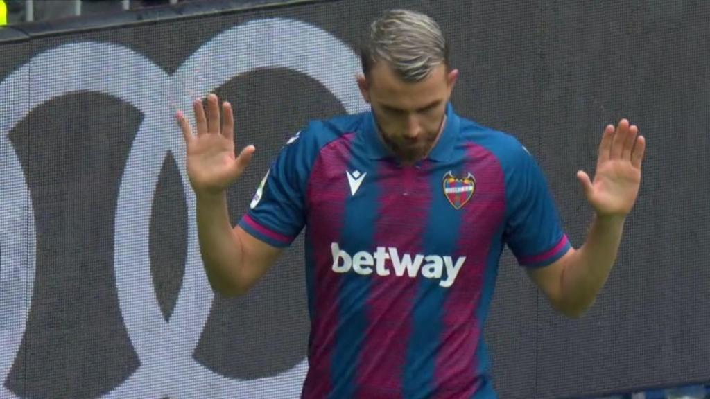 Borja Mayoral no quiere celebrar su gol al Real Madrid