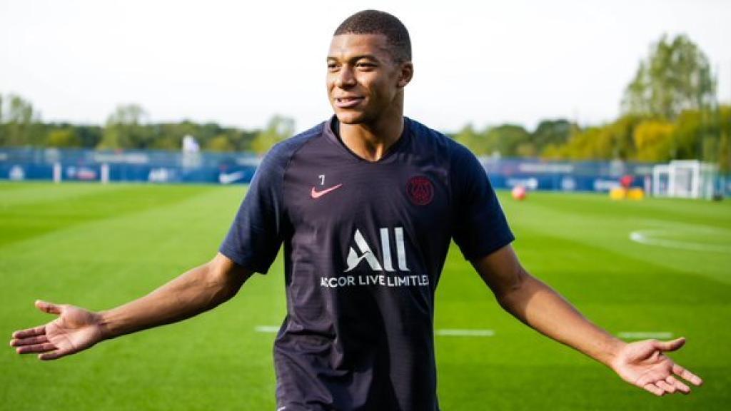 Mbappé, en un entrenamiento con el PSG. Foto: Twitter (@PSG_inside)