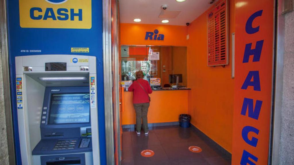 Ria, la empresa de envío de dinero.