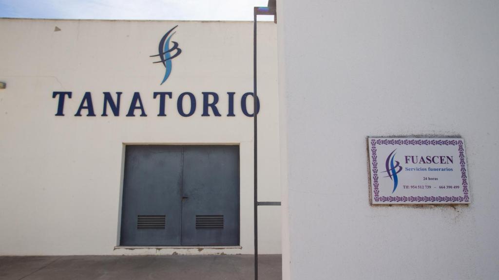 Una imagen exterior del tanatorio que Fuascen tiene en Almensilla (Sevilla).