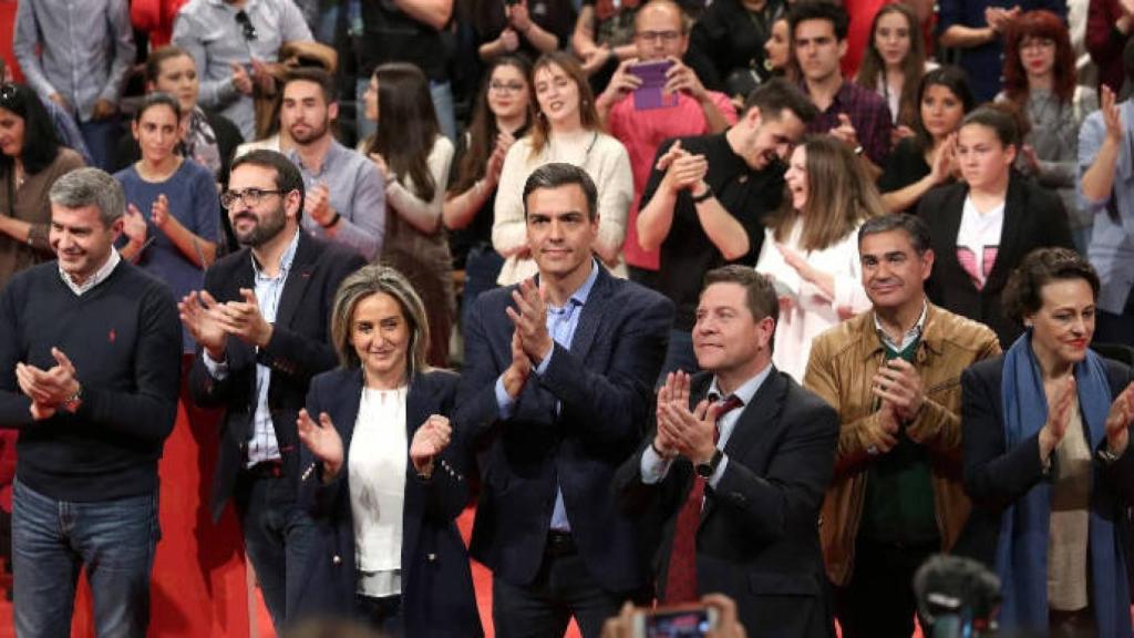 Tolón, junto a Sánchez y García-Page, en un acto en Toledo. Foto: óscar Huertas