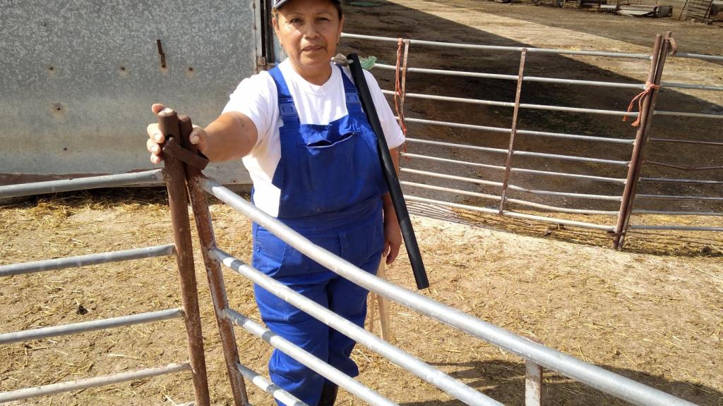 Laura Duche, operaria del cebadero de Los Chengos. Salvó la vida tras pasar una noche sobre un tejado.