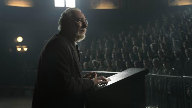 Karra Elejalde como Unamuno.